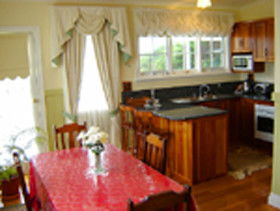 Agather By The Sea - Airlie Beach Holiday 0