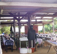 Spurwood Springs Log Cabin Venue - Airlie Beach Holiday