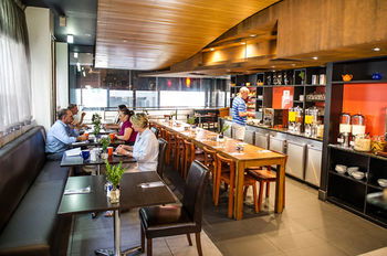 Crossley Hotel Melbourne - Airlie Beach Holiday 29