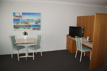 Econo Lodge Tamworth - Airlie Beach Holiday 24