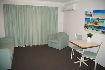 Econo Lodge Tamworth - Airlie Beach Holiday 25