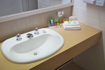 Econo Lodge Tamworth - Airlie Beach Holiday 32