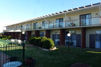 Econo Lodge Tamworth - Airlie Beach Holiday 69