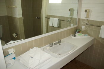 Econo Lodge Tamworth - Airlie Beach Holiday 76