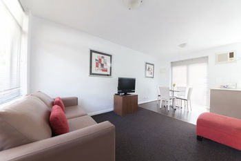 Easystay Apartments Raglan Street - Airlie Beach Holiday 5