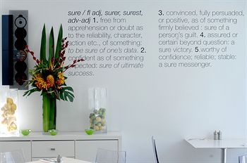 Hotel Urban St Leonards - Airlie Beach Holiday 1