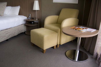 Hotel Urban St Leonards - Airlie Beach Holiday 8
