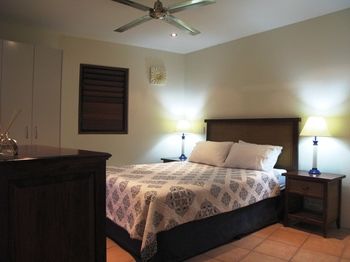 L'Auberge Noosa - Airlie Beach Holiday 4