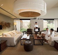 Emirates OneampOnly Wolgan Valley Australia - Airlie Beach Holiday