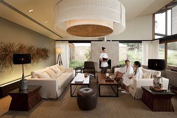 Emirates One&Only Wolgan Valley Australia - Airlie Beach Holiday 0