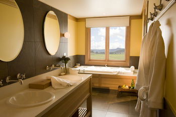 Emirates One&Only Wolgan Valley Australia - Airlie Beach Holiday 25