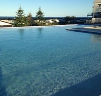 Caves Beachside Hotel - Airlie Beach Holiday