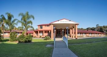 Archer Hotel Nowra - Airlie Beach Holiday 15