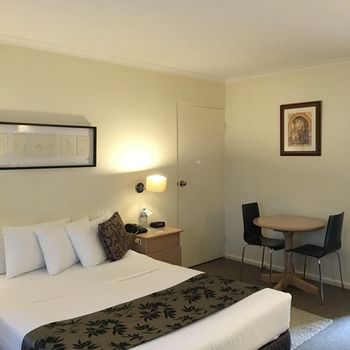 Eltham Gateway Hotel - Airlie Beach Holiday 13