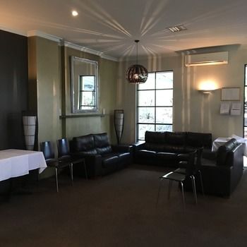 Eltham Gateway Hotel - Airlie Beach Holiday 37