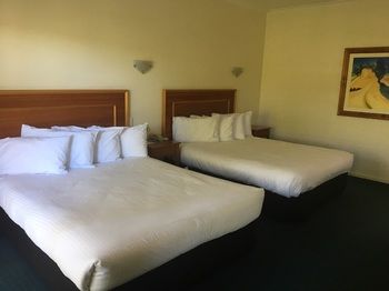 Eltham Gateway Hotel - Airlie Beach Holiday 54