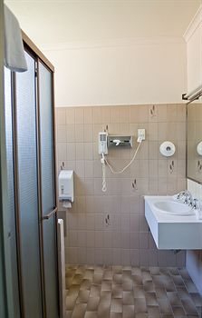 Lamplighter Motel - Airlie Beach Holiday 10