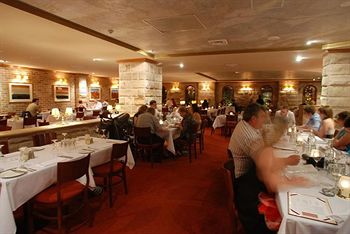 The Hermitage Motel - Airlie Beach Holiday 0