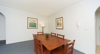 Waldorf Eastwood Residential Apartments - Airlie Beach Holiday 10