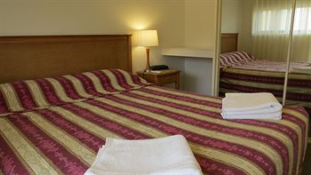 Waldorf Hornsby Residential Apartments - Airlie Beach Holiday 5