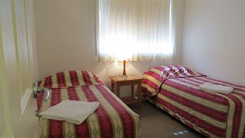 Waldorf Hornsby Residential Apartments - Airlie Beach Holiday 6