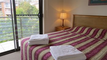 Waldorf Hornsby Residential Apartments - Airlie Beach Holiday 7