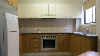 Waldorf Hornsby Residential Apartments - Airlie Beach Holiday 12