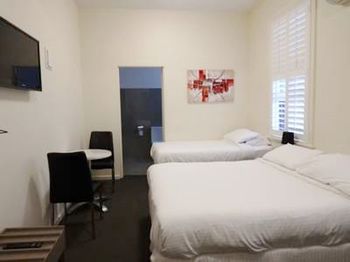 Naughtons Parkville Hotel - Airlie Beach Holiday 25