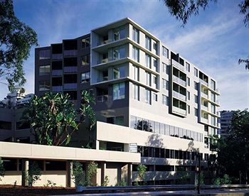 Wyndel Apartments - Harbour Watch - Airlie Beach Holiday 1