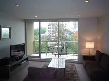 Wyndel Apartments - Harbour Watch - Airlie Beach Holiday 2