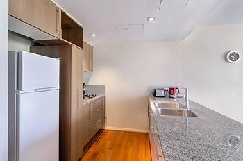 Wyndel Apartments - Harbour Watch - Airlie Beach Holiday 3