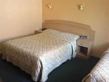 Nunawading Motor Inn - Airlie Beach Holiday 10