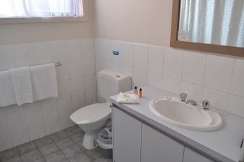 Nunawading Motor Inn - Airlie Beach Holiday 32