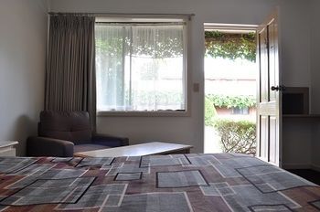 Nunawading Motor Inn - Airlie Beach Holiday 45