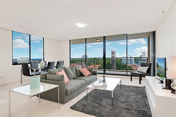 Wyndel Apartments - Herbert - Airlie Beach Holiday 1