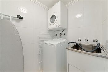 Wyndel Apartments - Herbert - Airlie Beach Holiday 3