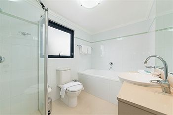 Wyndel Apartments - Herbert - Airlie Beach Holiday 4