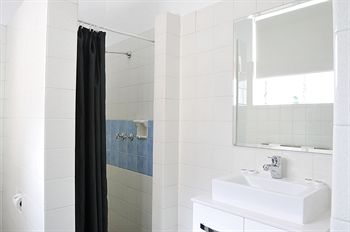Hotel Gosford - Airlie Beach Holiday 13