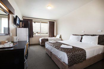 Meadow Inn Hotel-Motel - Airlie Beach Holiday 8