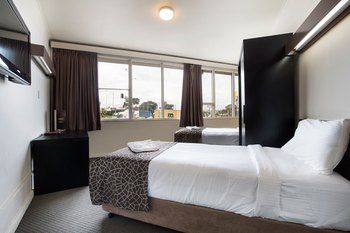 Meadow Inn Hotel-Motel - Airlie Beach Holiday 9