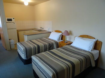 Best Western Fawkner Suites & Serviced Apartments - Airlie Beach Holiday 7