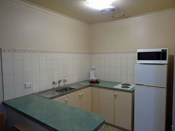 Best Western Fawkner Suites & Serviced Apartments - Airlie Beach Holiday 8