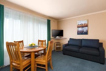 Best Western Fawkner Suites & Serviced Apartments - Airlie Beach Holiday 13
