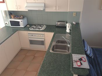 Australian Home Away @ Box Hill 21 - Airlie Beach Holiday 6