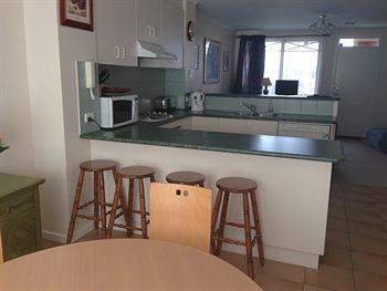 Australian Home Away @ Box Hill 21 - Airlie Beach Holiday 7
