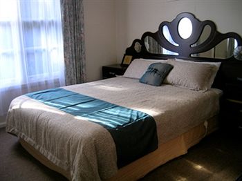 Australian Home Away @ Doncaster Grange Park - Airlie Beach Holiday 21