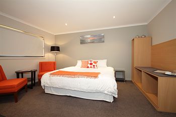 The Edgewater Bed & Breakfast - Airlie Beach Holiday 11