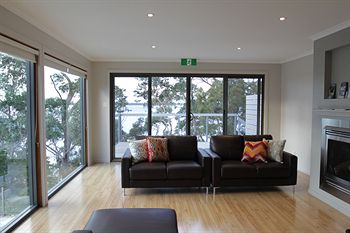 The Edgewater Bed & Breakfast - Airlie Beach Holiday 14