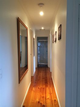 Australian Home Away Doncaster Elgar 2 - Airlie Beach Holiday 3