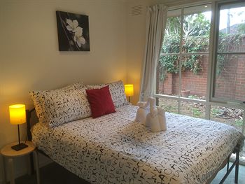 Australian Home Away Doncaster Elgar 2 - Airlie Beach Holiday 8